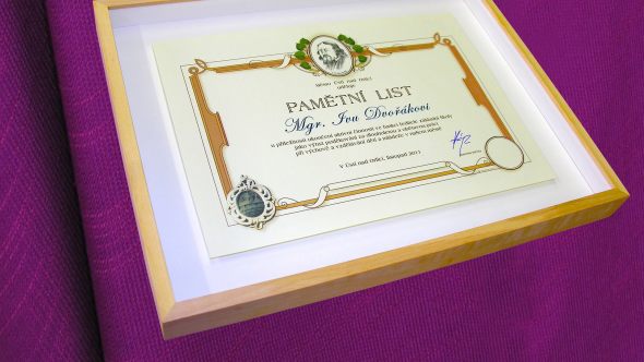 Diplomas and Commemorative Certificates